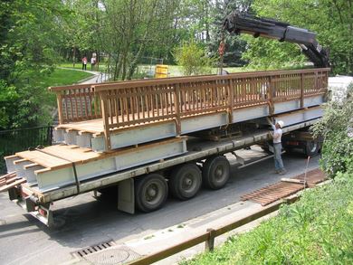 Passerelle mixte bois / métal